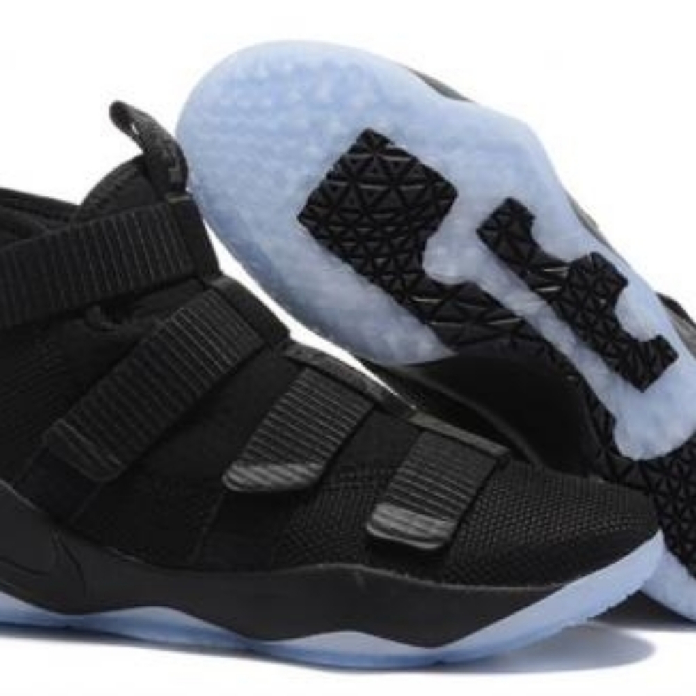 NIKE LEBRON SOLDIER XI PROTOTYPE SZ 14